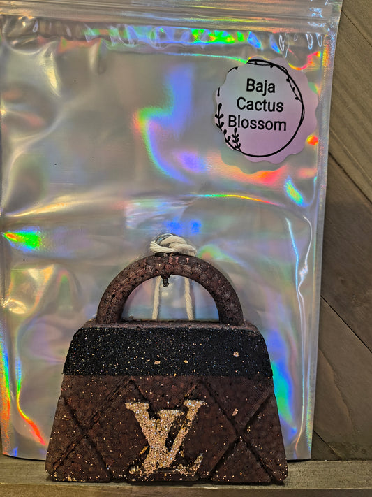 L purse